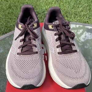 New Balance X860v14 Womens Size 9